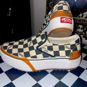 Platform checkered. Vans. Classic slip on size 7.5